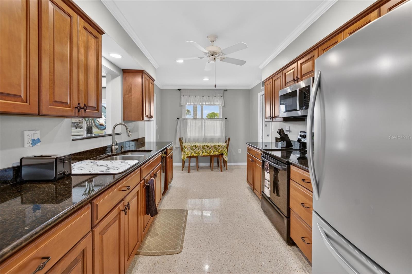 1201 FORDHAM DR, SUN CITY CENTER, FL, 33573