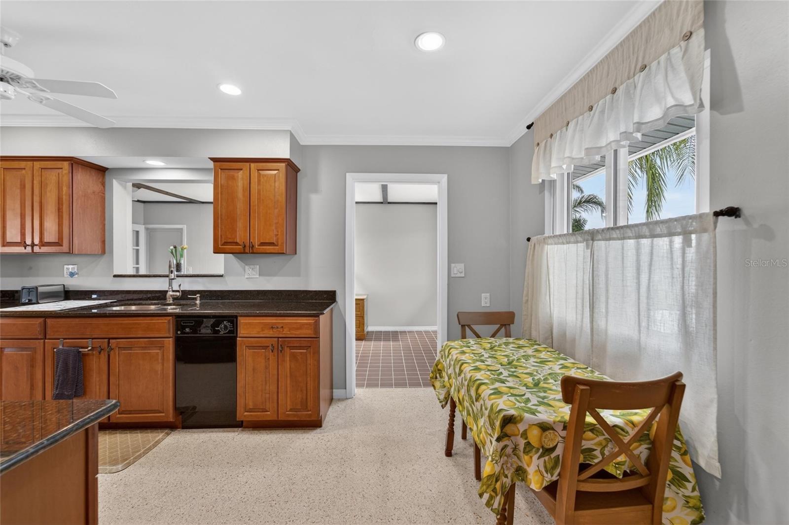 1201 FORDHAM DR, SUN CITY CENTER, FL, 33573