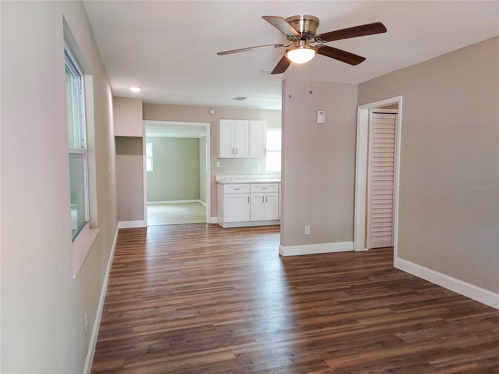 803 VALENCIA RD, PLANT CITY, FL, 33563