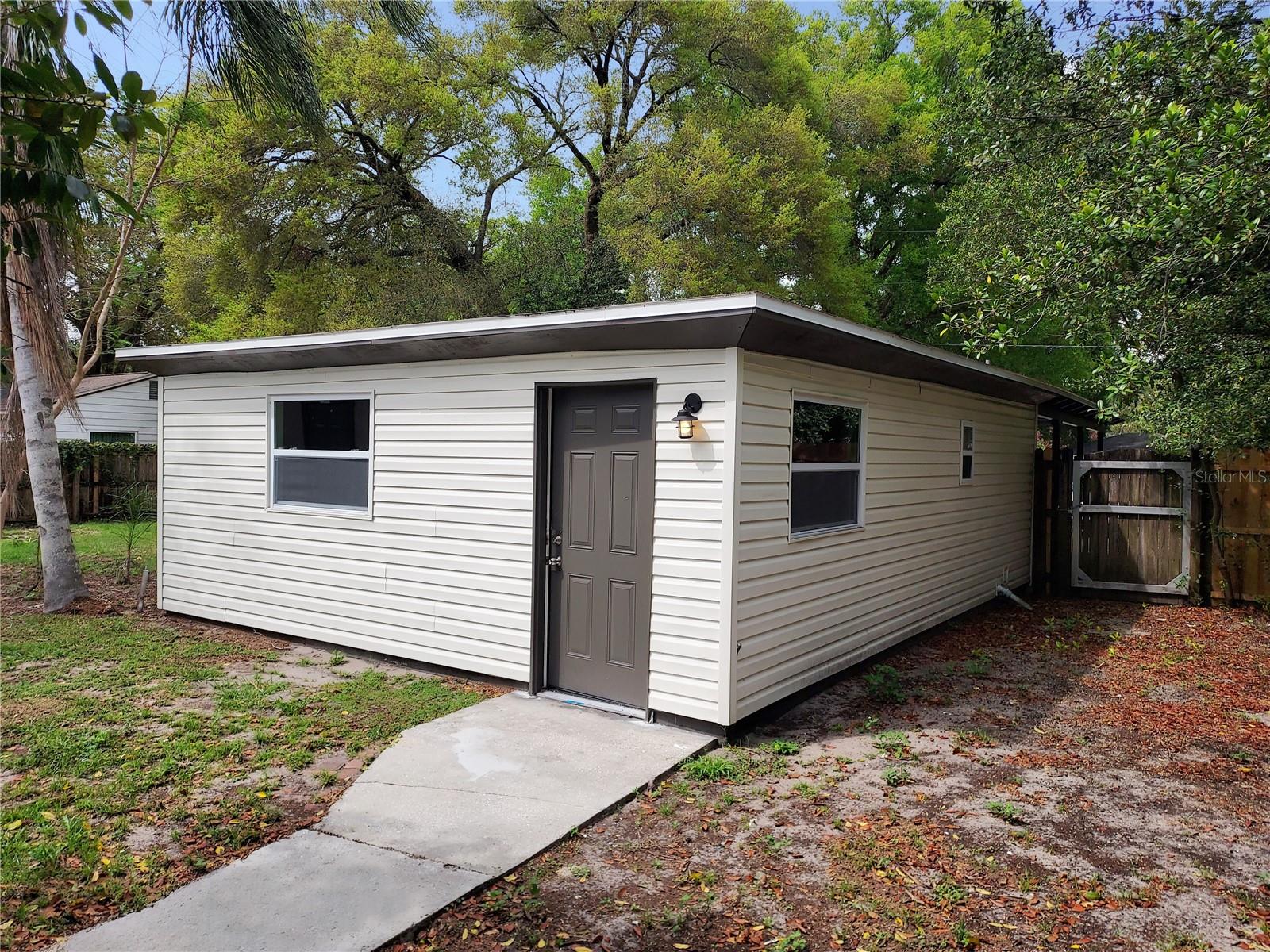 803 VALENCIA RD, PLANT CITY, FL, 33563