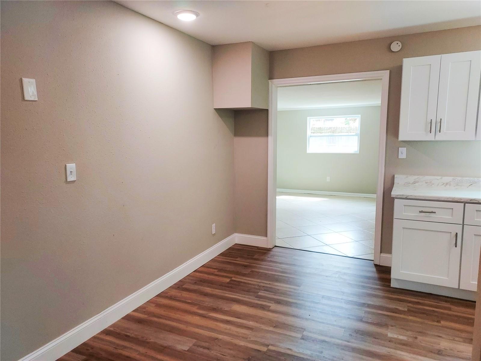 803 VALENCIA RD, PLANT CITY, FL, 33563
