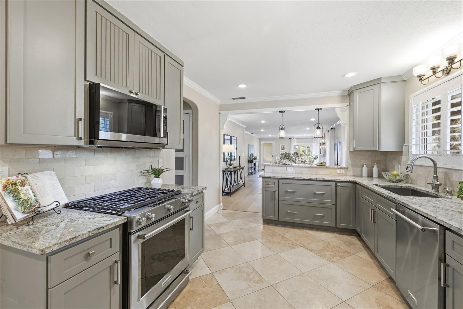 101 26TH AVE NE, ST PETERSBURG, FL, 33704