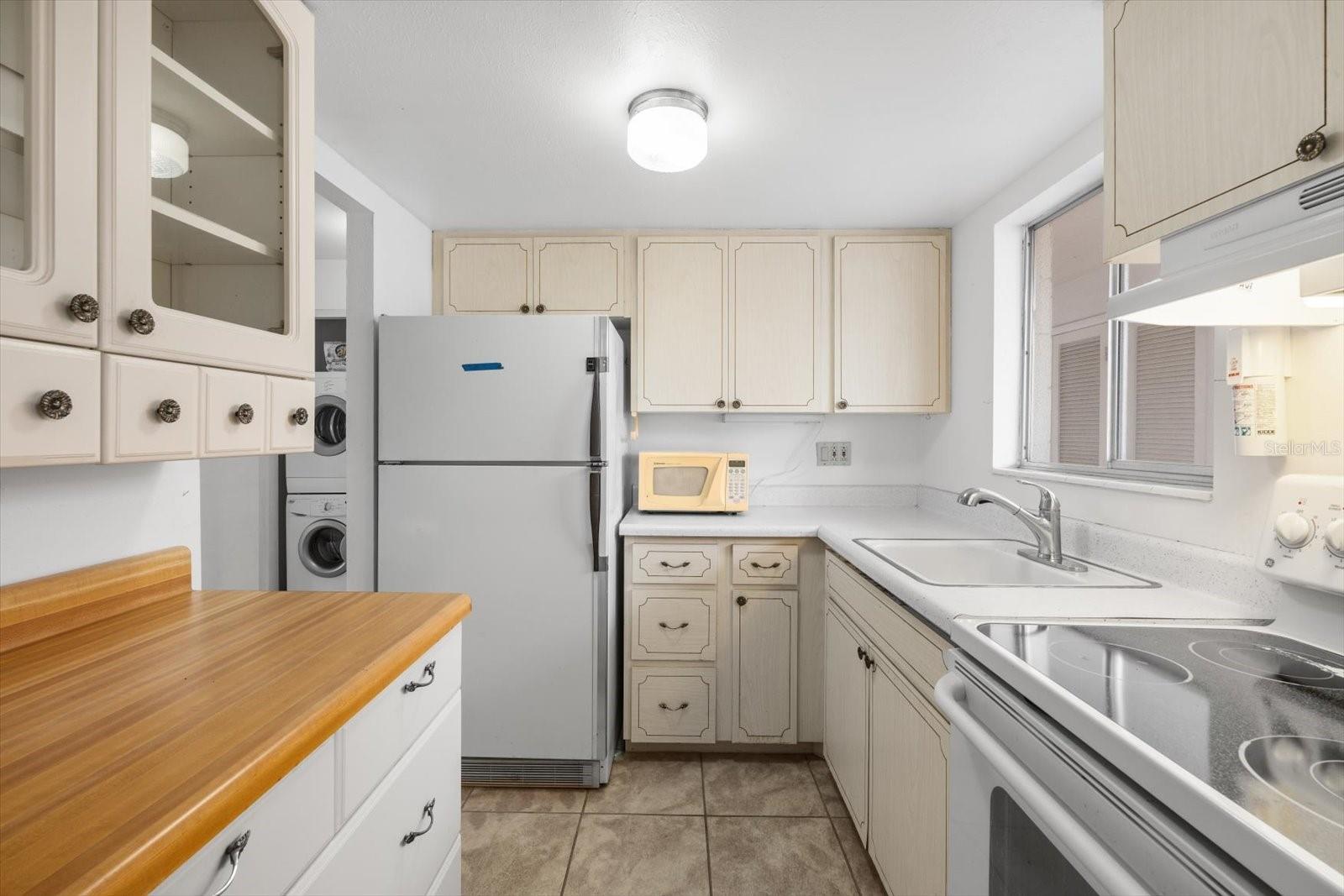 2326 CANAL DR #G25, BRADENTON, FL, 34207