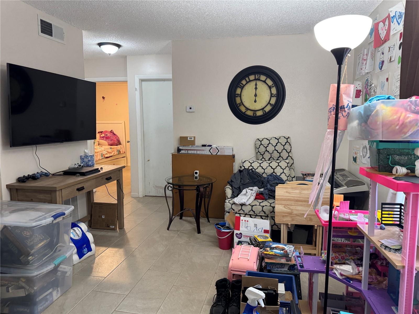 201 E BUCHANON AVE, ORLANDO, FL, 32809