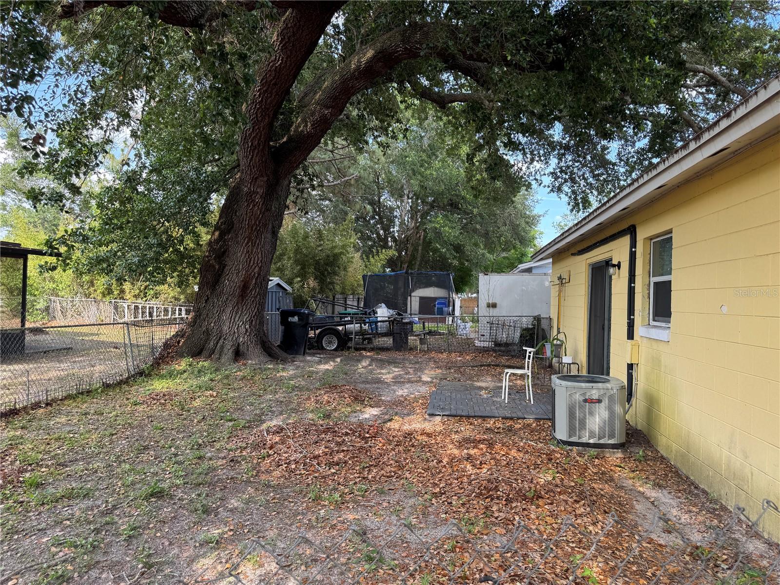 201 E BUCHANON AVE, ORLANDO, FL, 32809