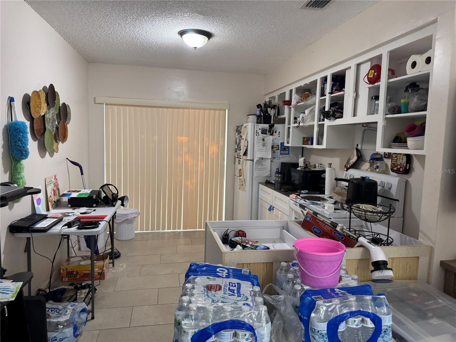 201 E BUCHANON AVE, ORLANDO, FL, 32809