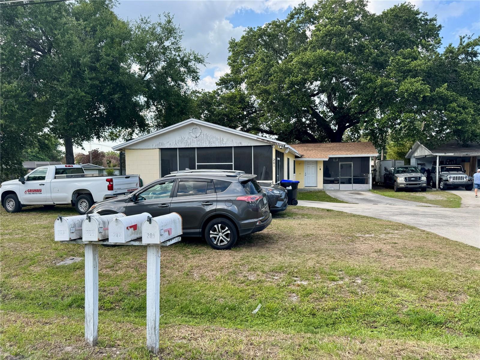 201 E BUCHANON AVE, ORLANDO, FL, 32809