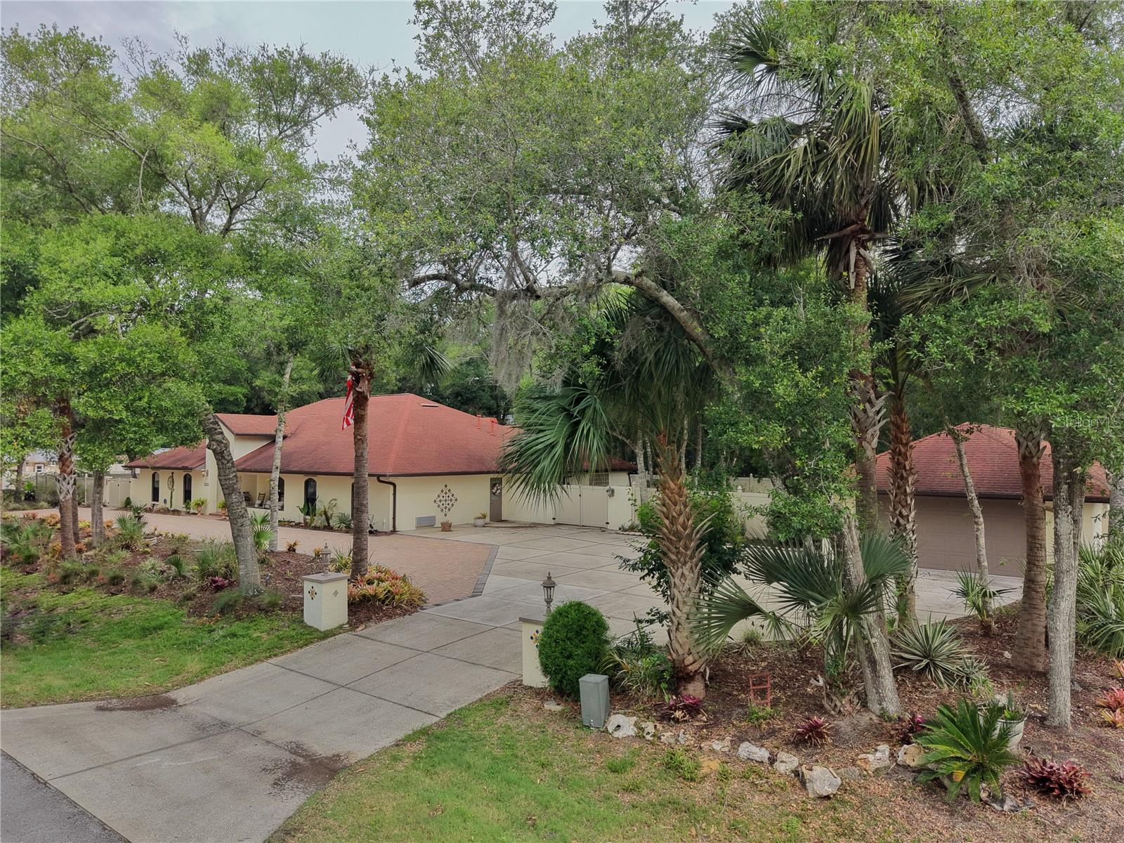 2575 GLEN DR, NEW SMYRNA BEACH, FL, 32168