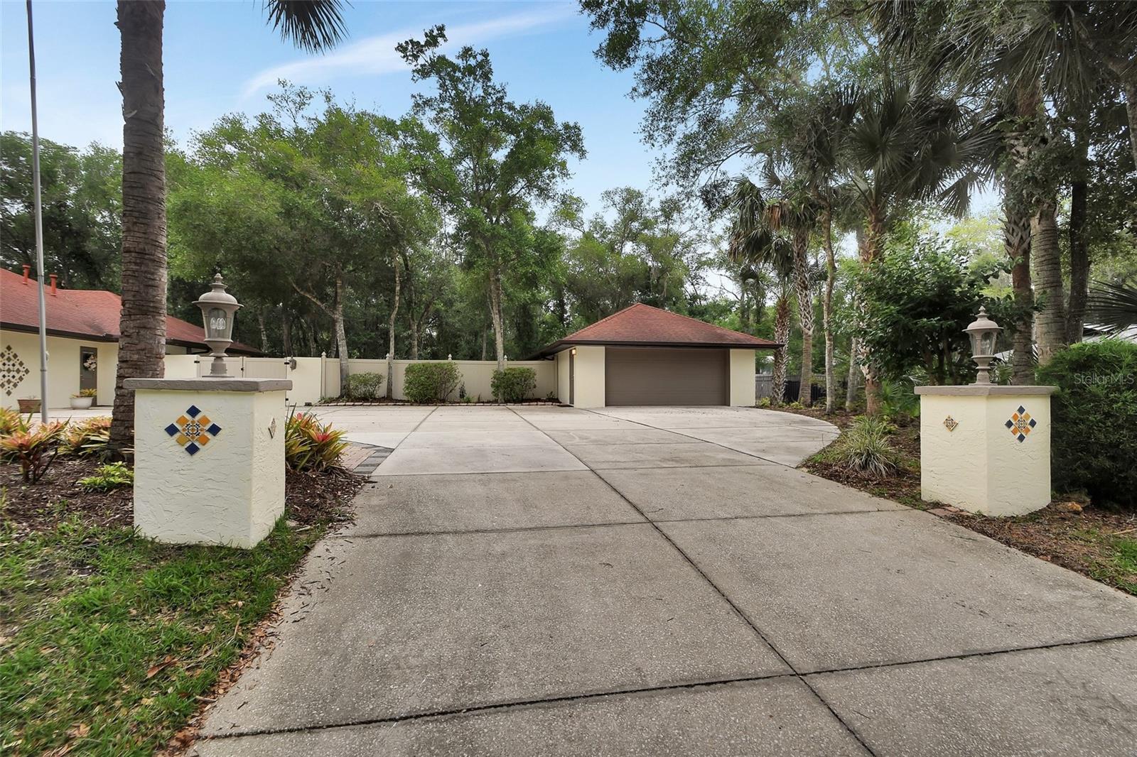 2575 GLEN DR, NEW SMYRNA BEACH, FL, 32168
