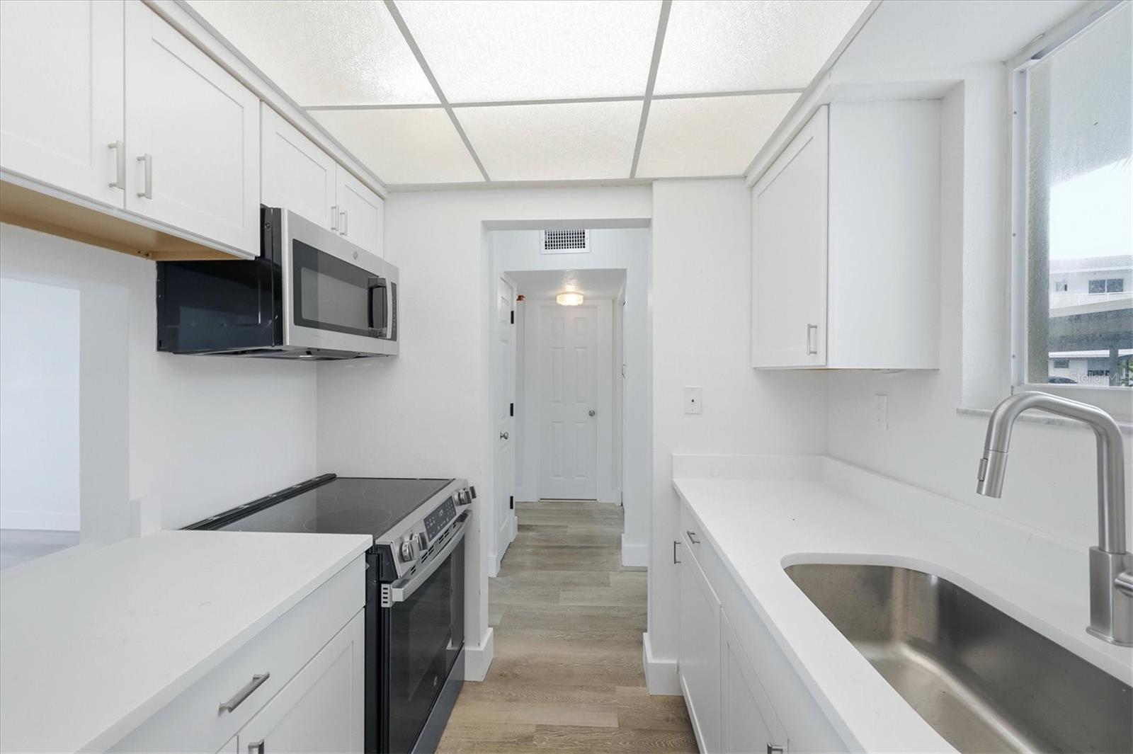 769 JOHN RINGLING BLVD #4, SARASOTA, FL, 34236