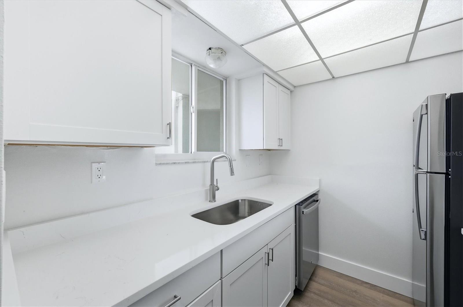 769 JOHN RINGLING BLVD #4, SARASOTA, FL, 34236