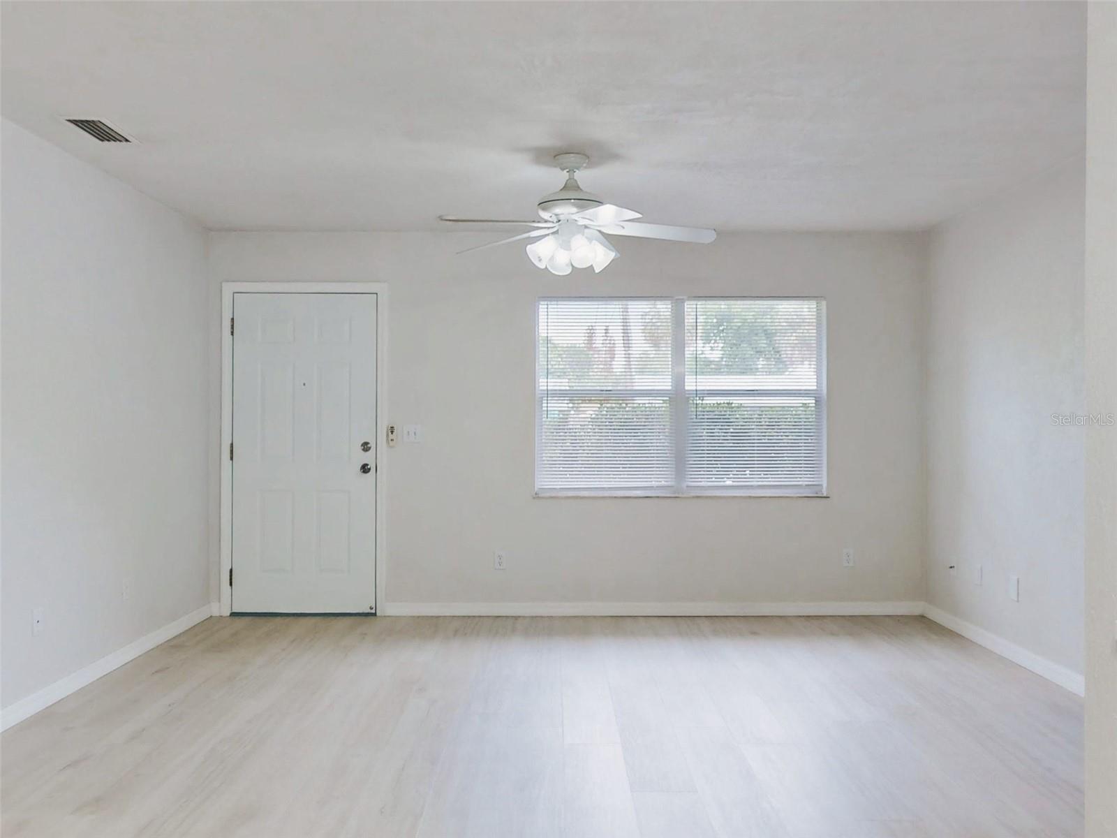 111 VALENCIA DR, EDGEWATER, FL, 32132