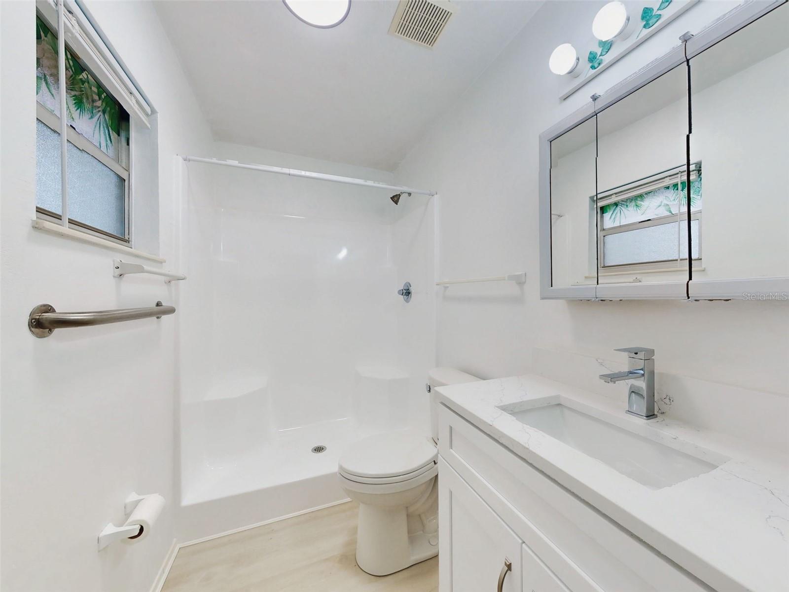 111 VALENCIA DR, EDGEWATER, FL, 32132