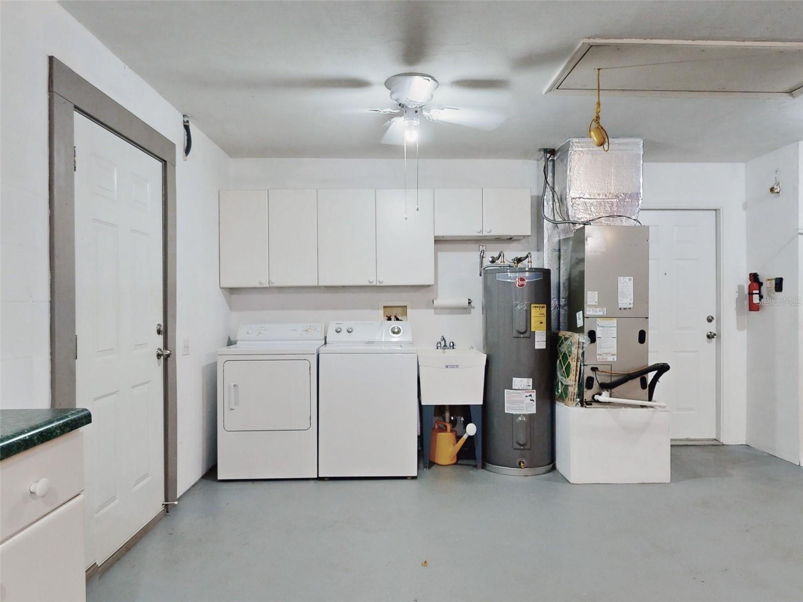 111 VALENCIA DR, EDGEWATER, FL, 32132