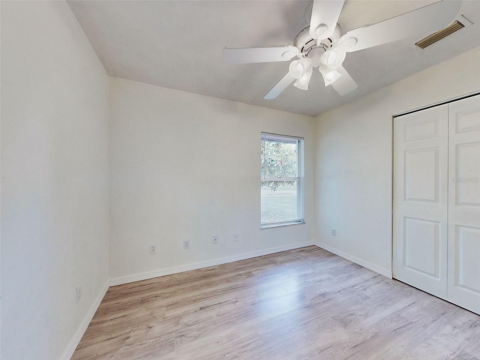 111 VALENCIA DR, EDGEWATER, FL, 32132