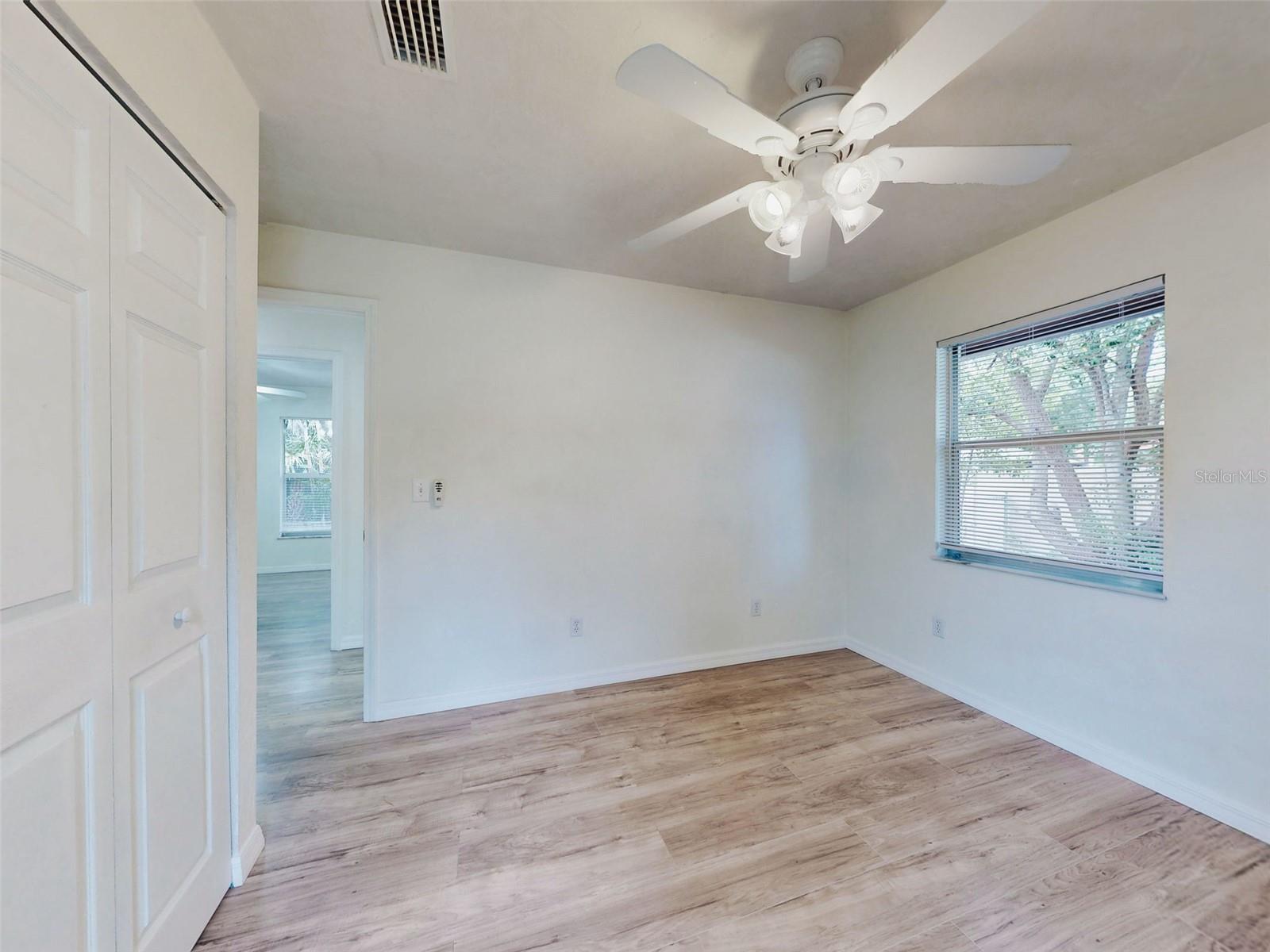 111 VALENCIA DR, EDGEWATER, FL, 32132