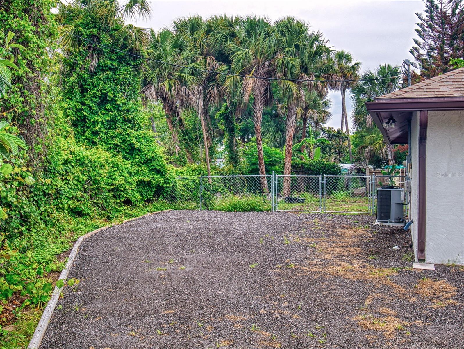 111 VALENCIA DR, EDGEWATER, FL, 32132