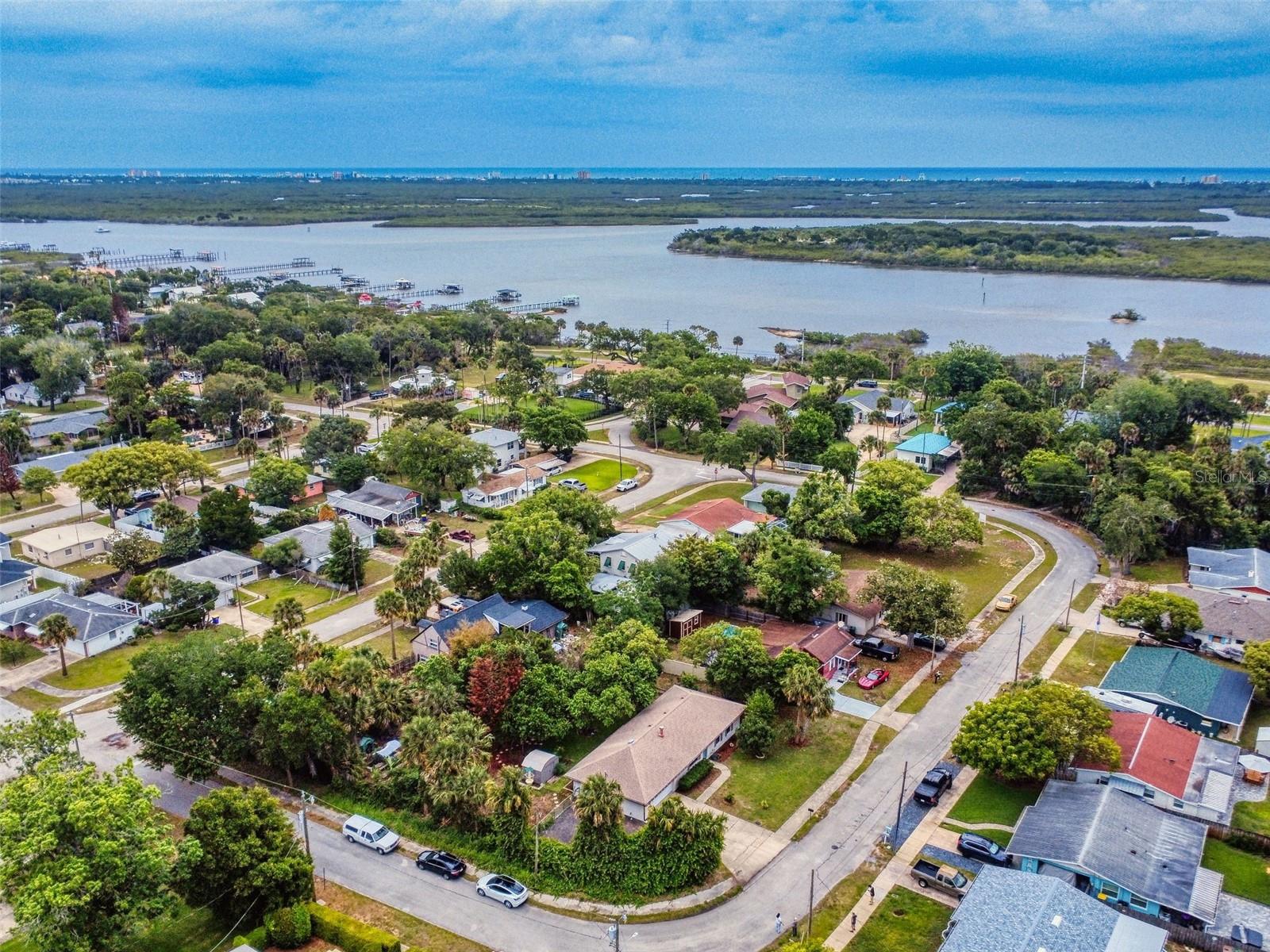 111 VALENCIA DR, EDGEWATER, FL, 32132