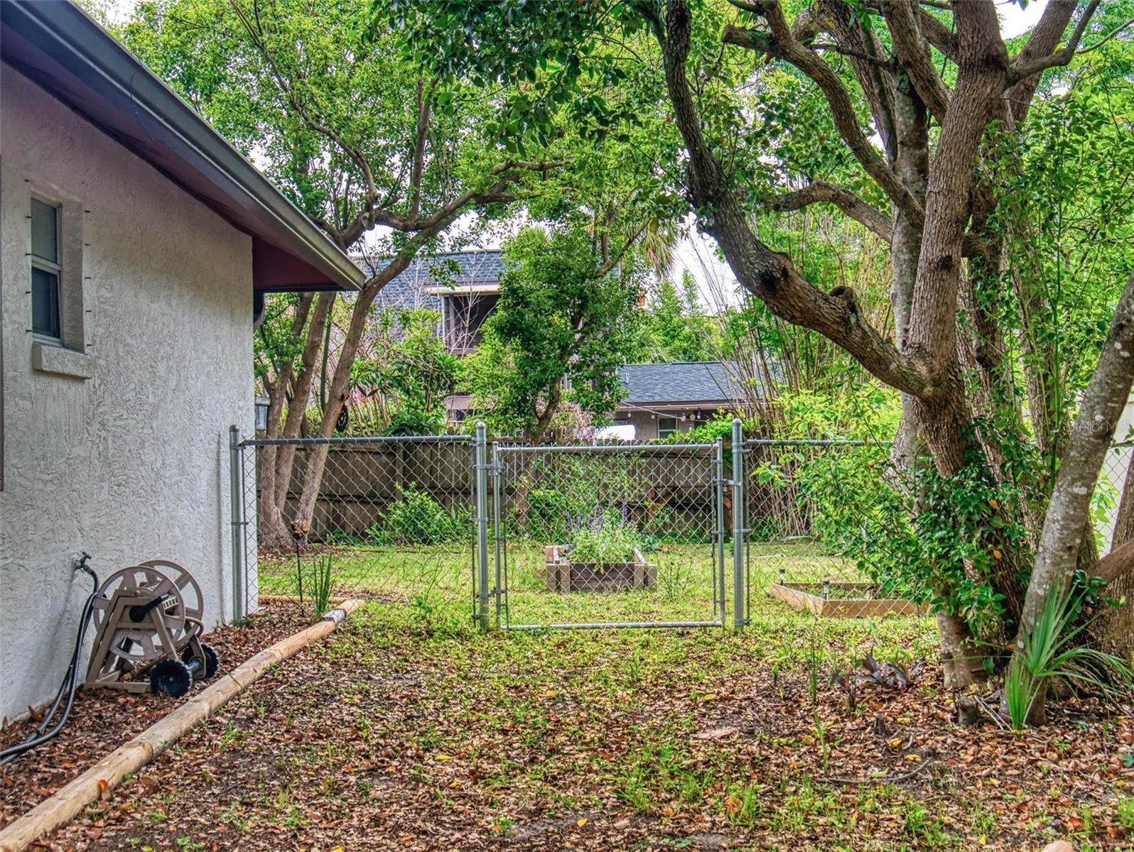 111 VALENCIA DR, EDGEWATER, FL, 32132