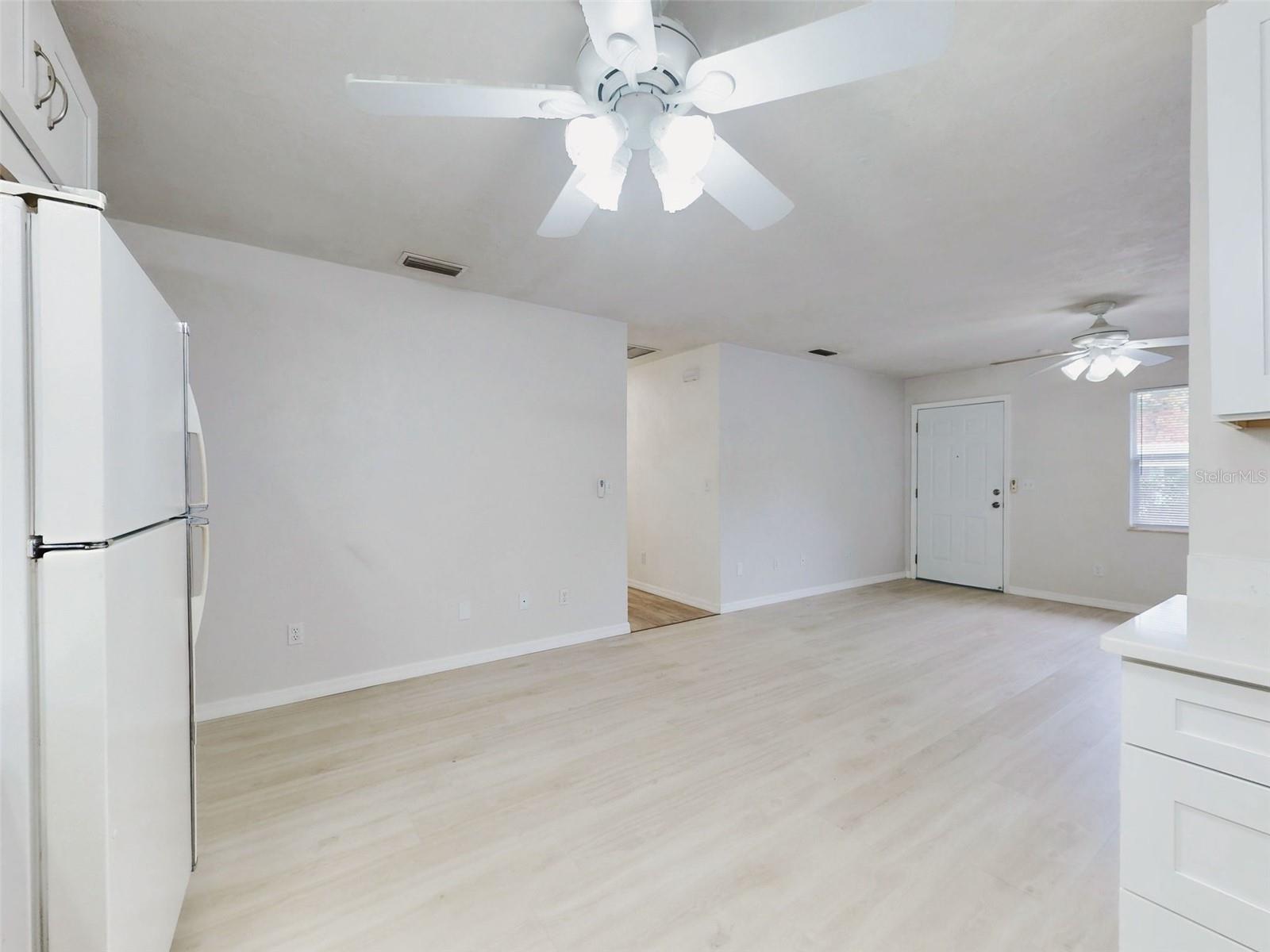 111 VALENCIA DR, EDGEWATER, FL, 32132