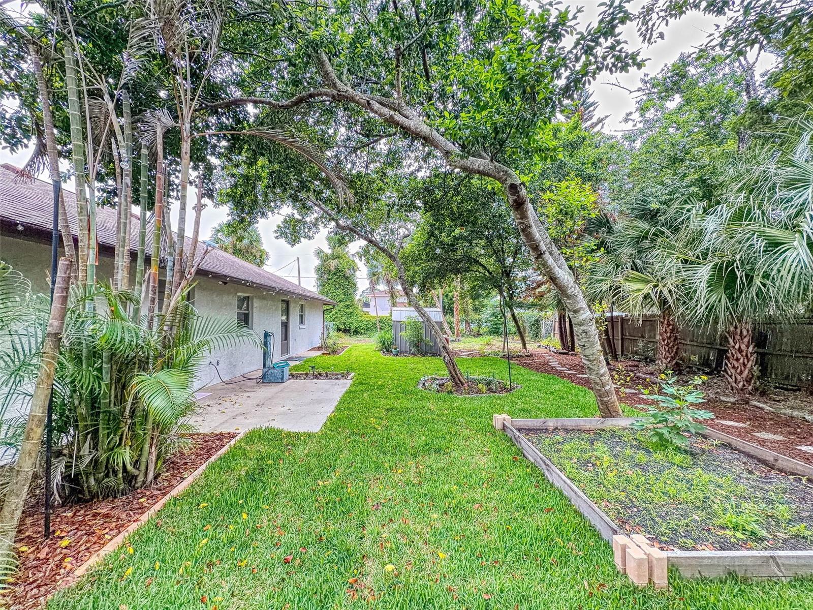 111 VALENCIA DR, EDGEWATER, FL, 32132