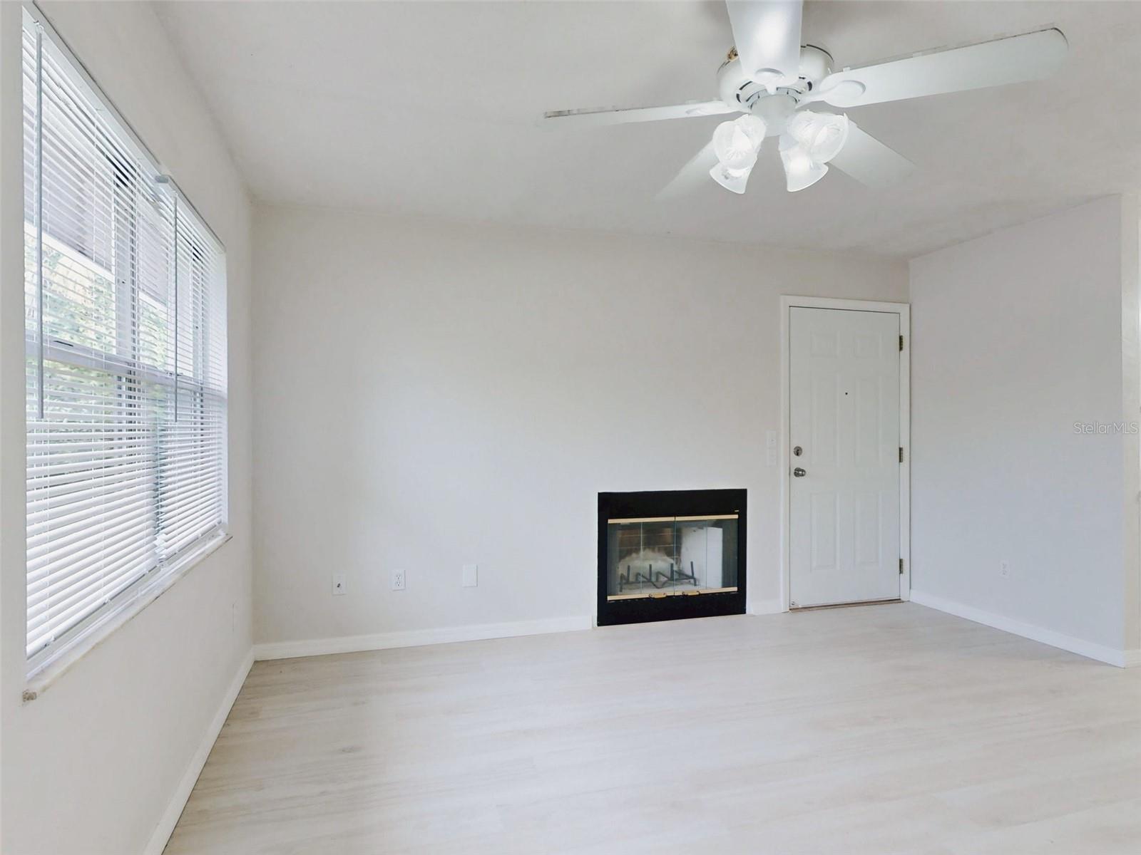 111 VALENCIA DR, EDGEWATER, FL, 32132