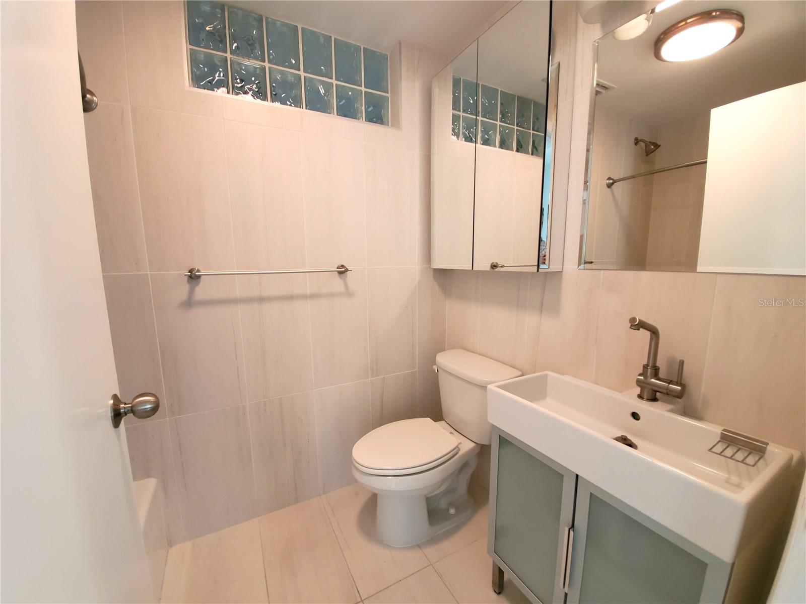 5015 EASTCHESTER DR, SARASOTA, FL, 34234