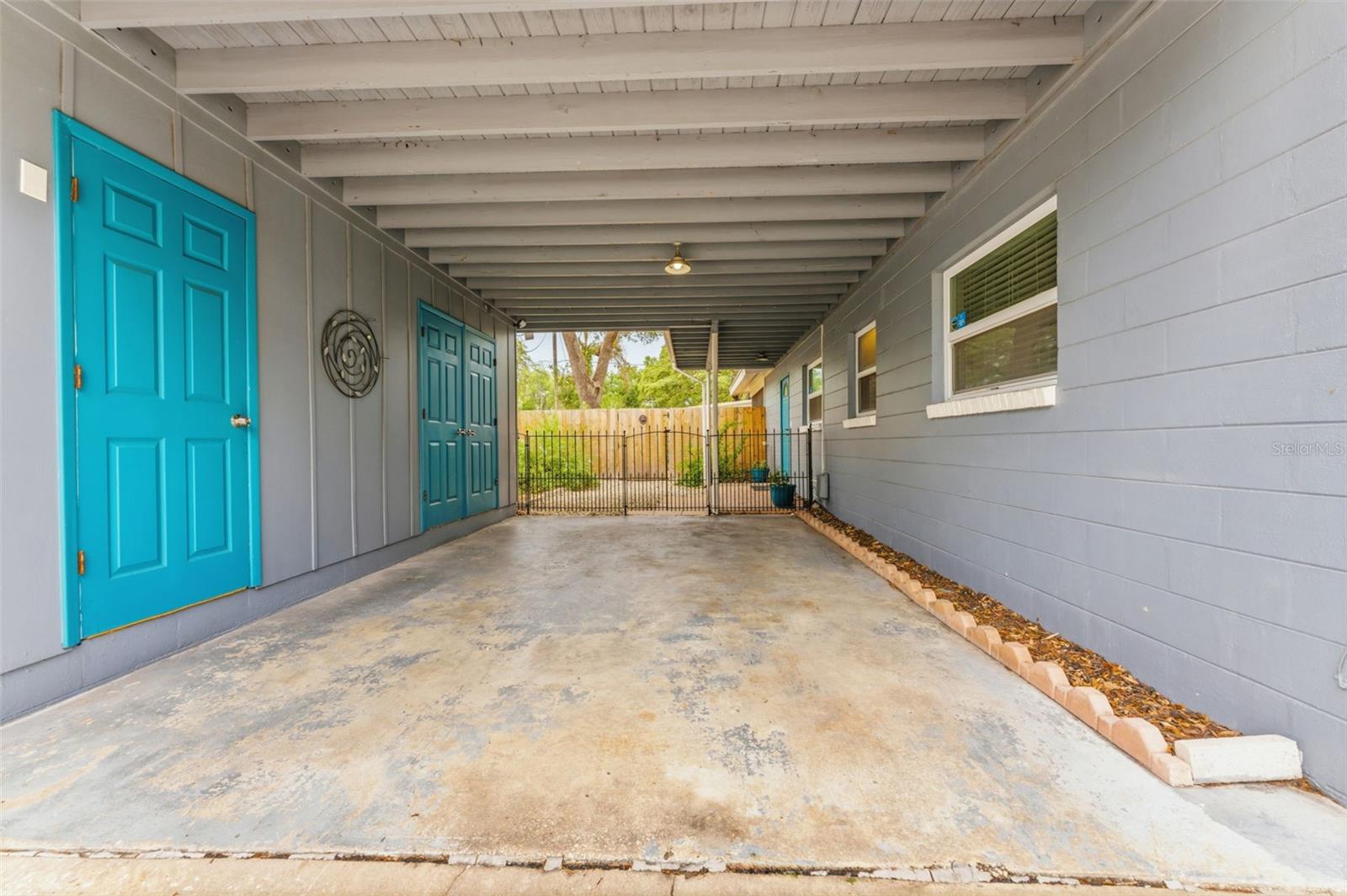 8018 N OLA AVE, TAMPA, FL, 33604