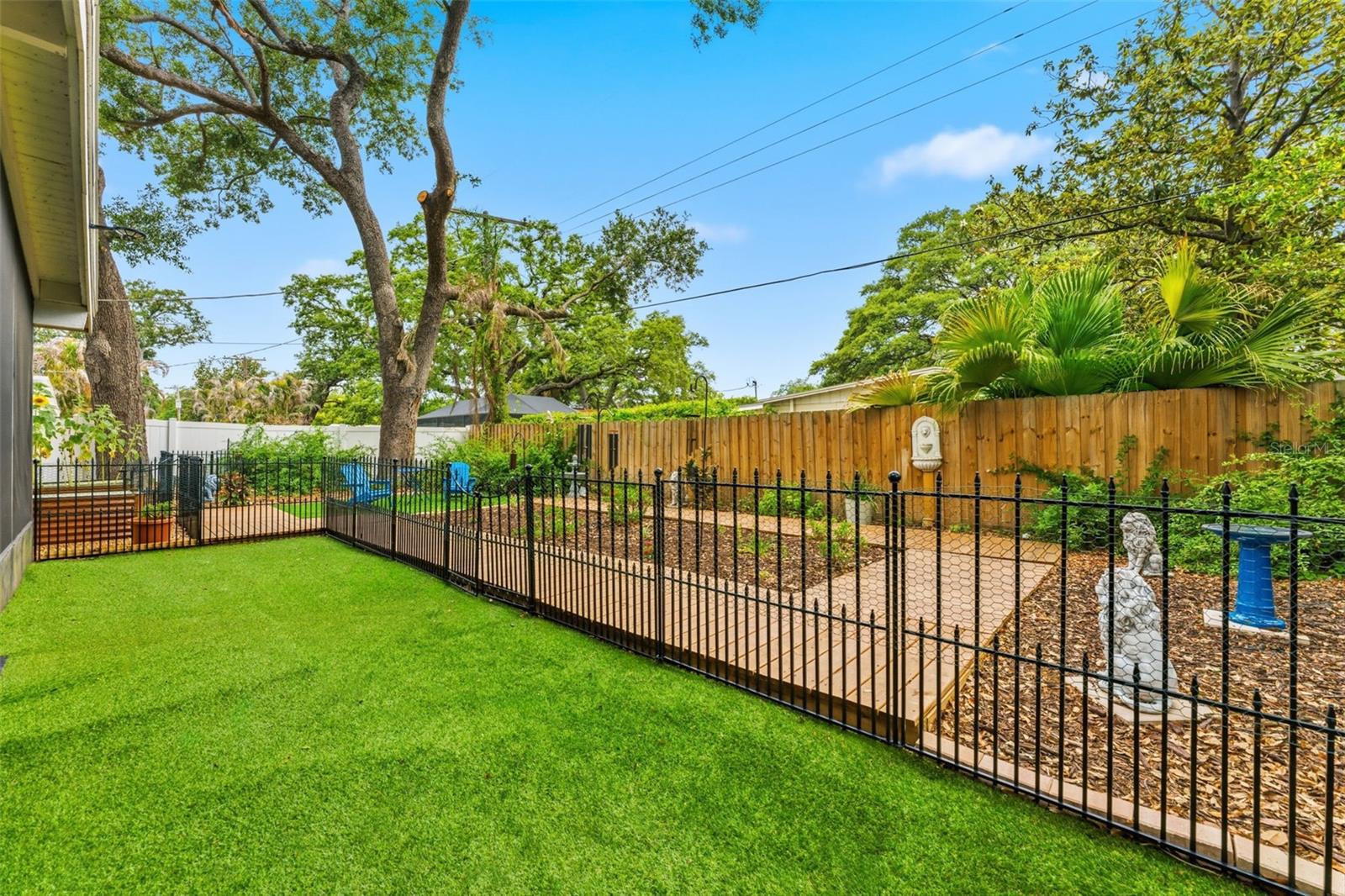 8018 N OLA AVE, TAMPA, FL, 33604