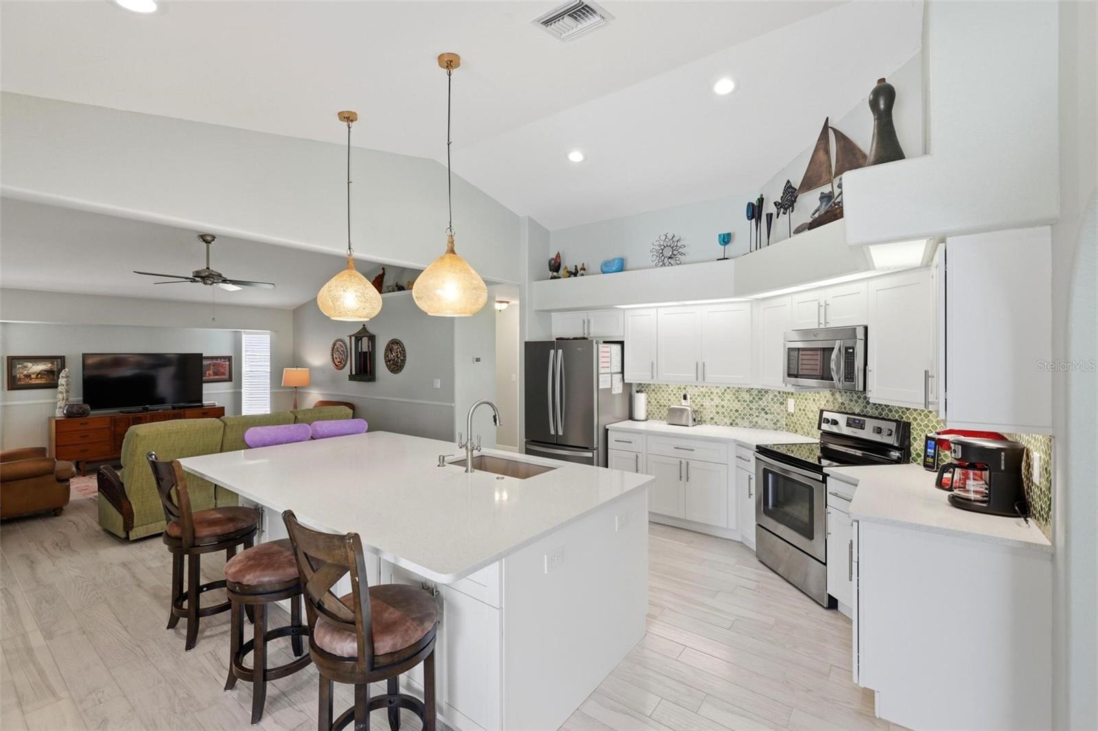 894 BOUNDARY BLVD, ROTONDA WEST, FL, 33947