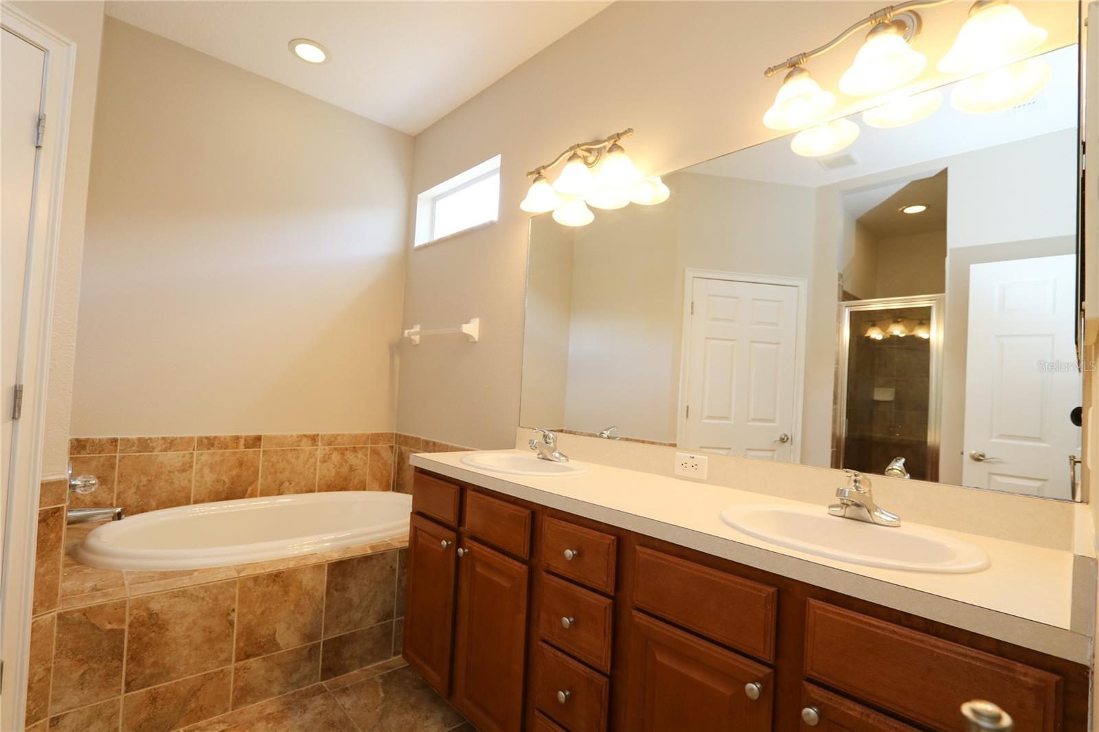 622 BREEZEWAY CT, BRANDON, FL, 33511