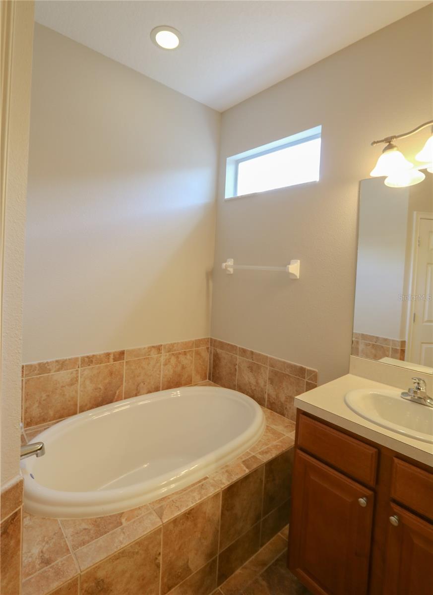 622 BREEZEWAY CT, BRANDON, FL, 33511