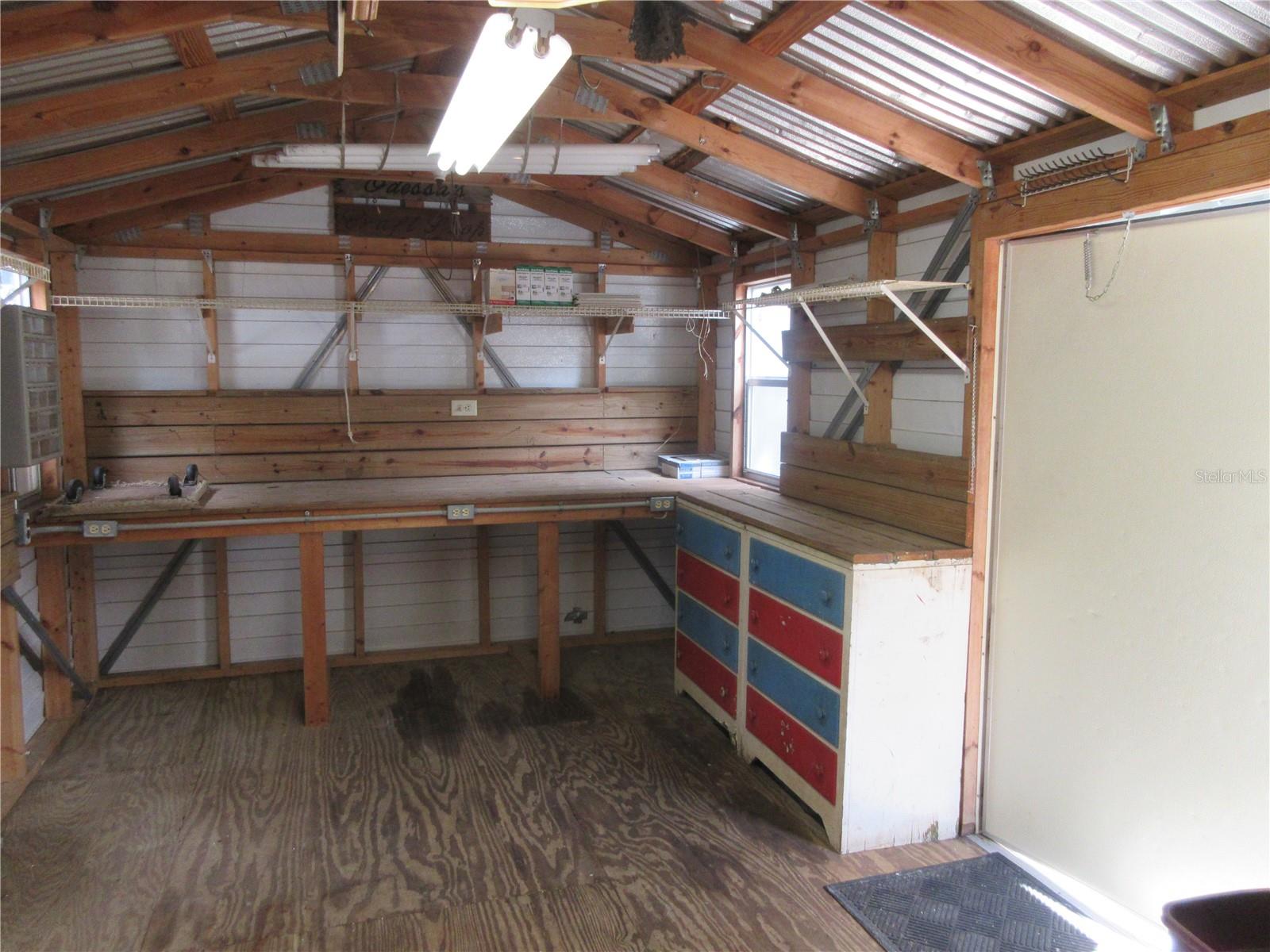 902 N CRYSTAL TER, PLANT CITY, FL, 33563