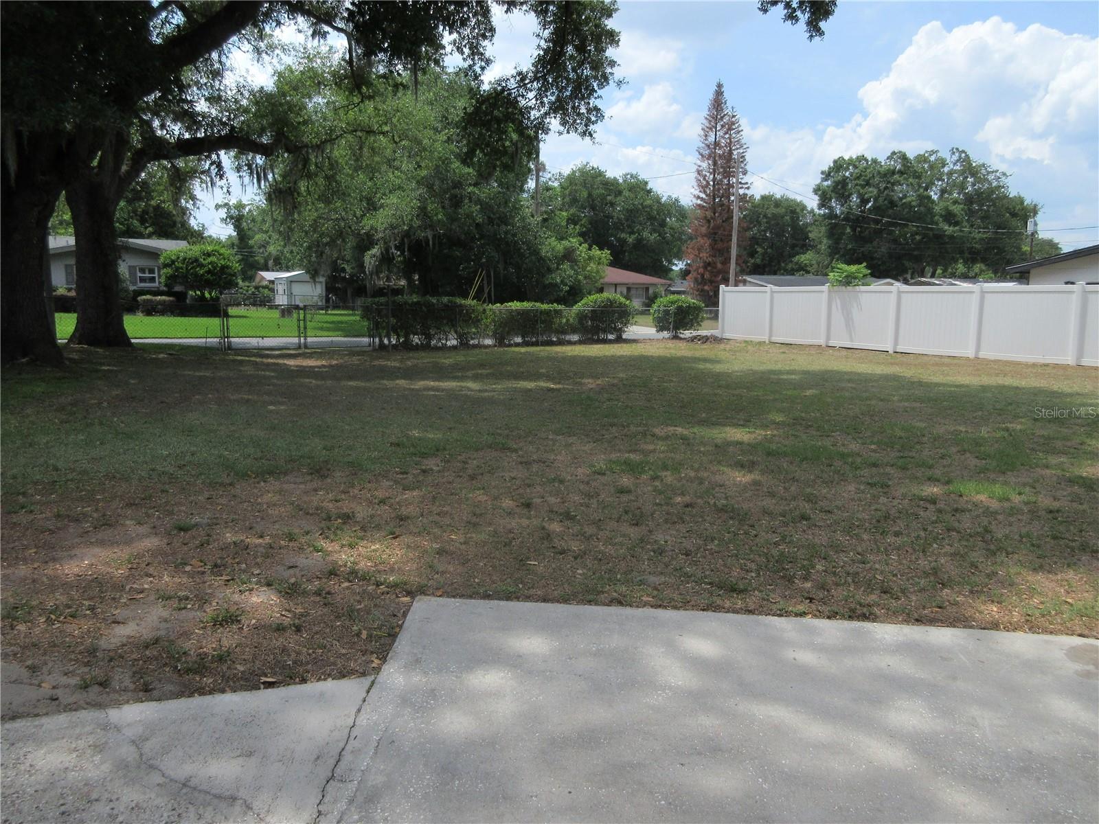 902 N CRYSTAL TER, PLANT CITY, FL, 33563