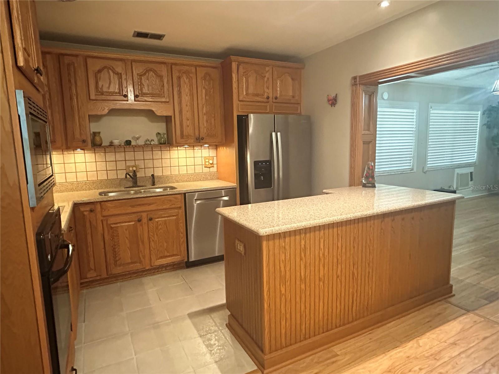 902 N CRYSTAL TER, PLANT CITY, FL, 33563