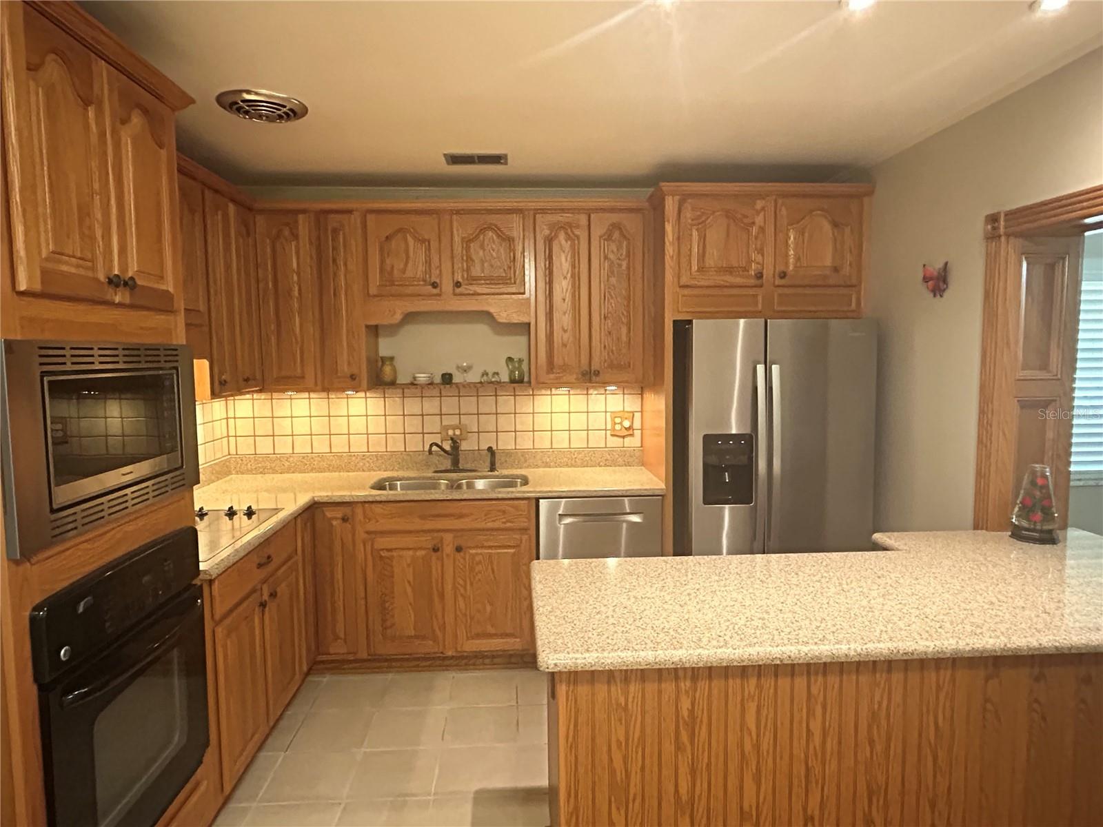 902 N CRYSTAL TER, PLANT CITY, FL, 33563