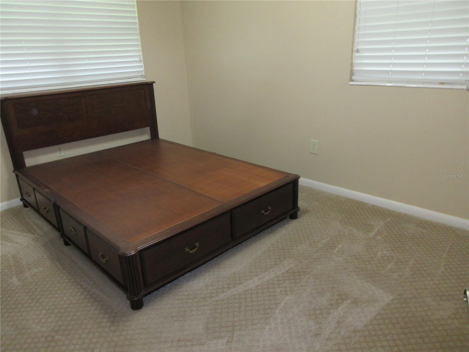 902 N CRYSTAL TER, PLANT CITY, FL, 33563
