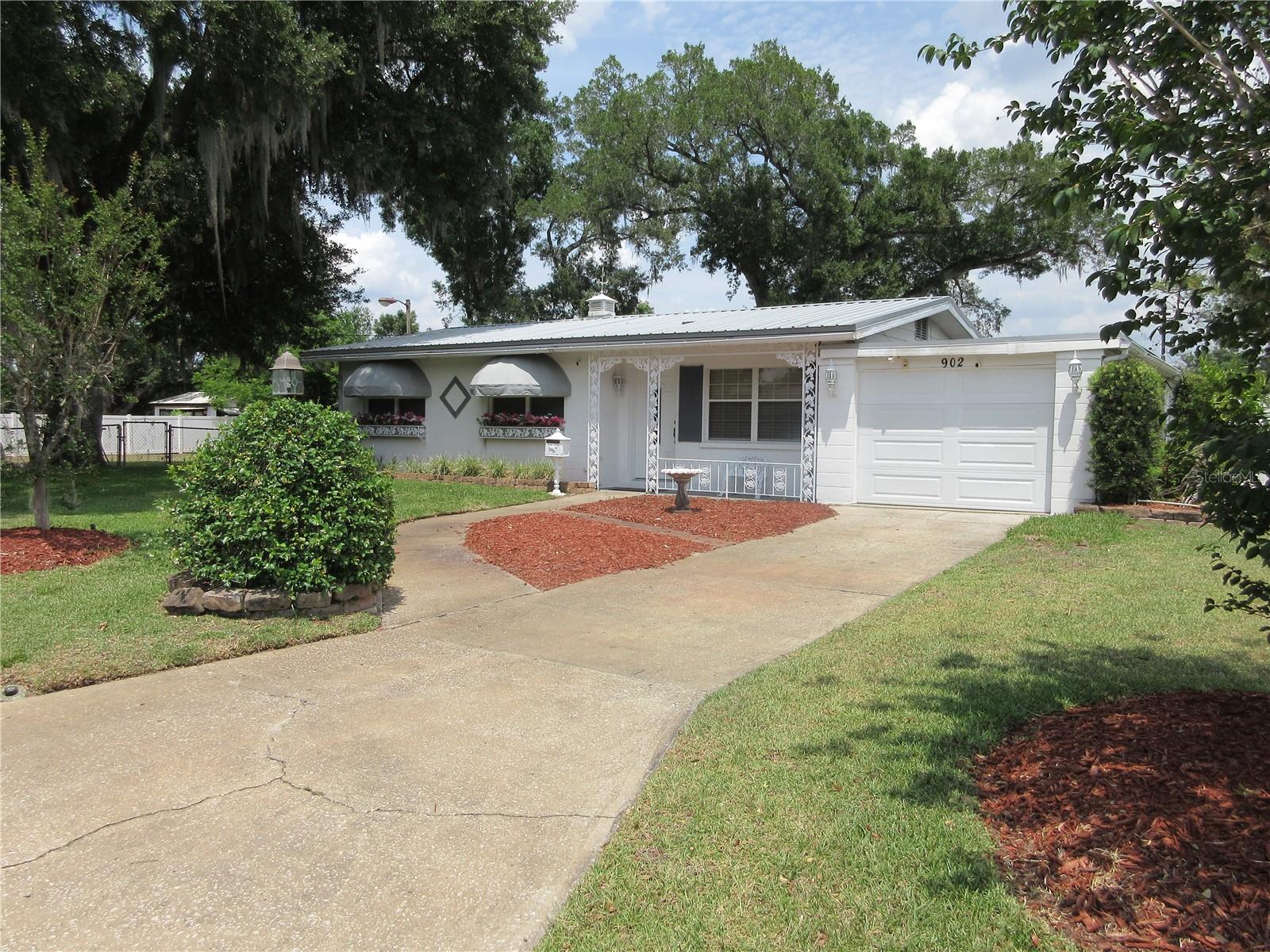 902 N CRYSTAL TER, PLANT CITY, FL, 33563