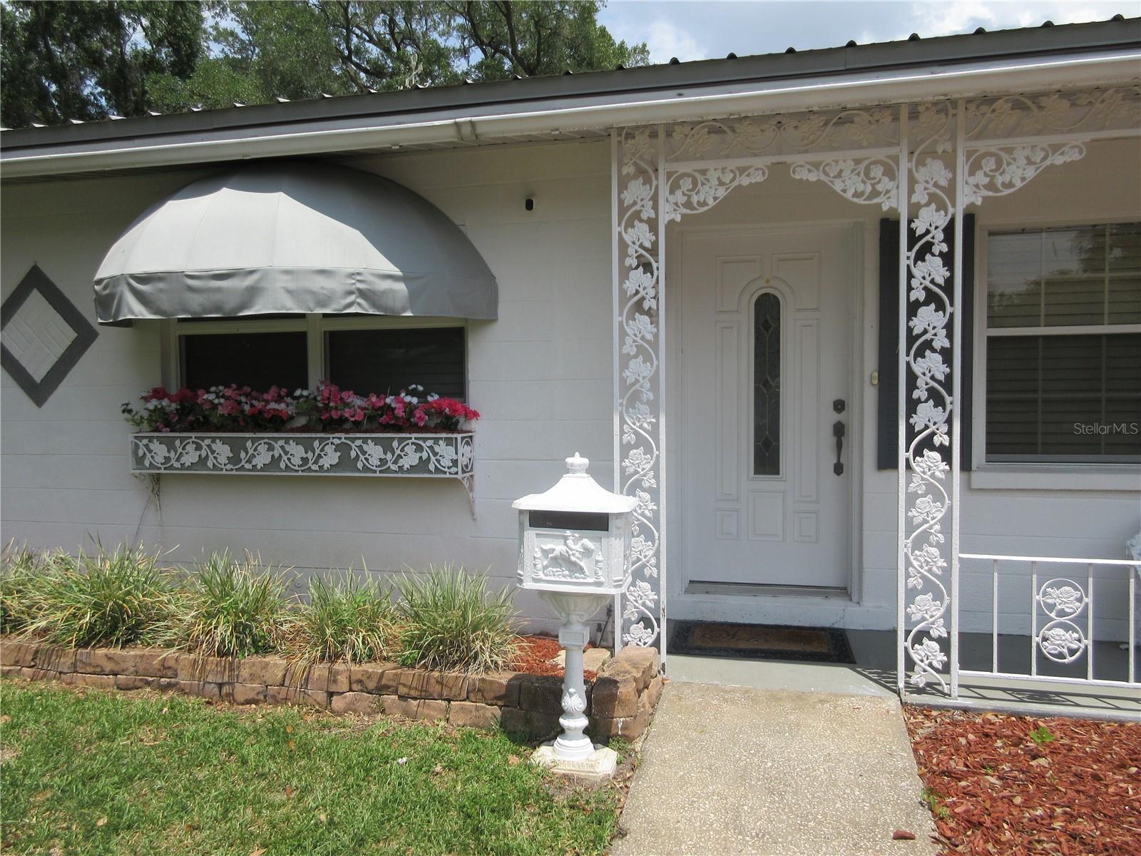 902 N CRYSTAL TER, PLANT CITY, FL, 33563