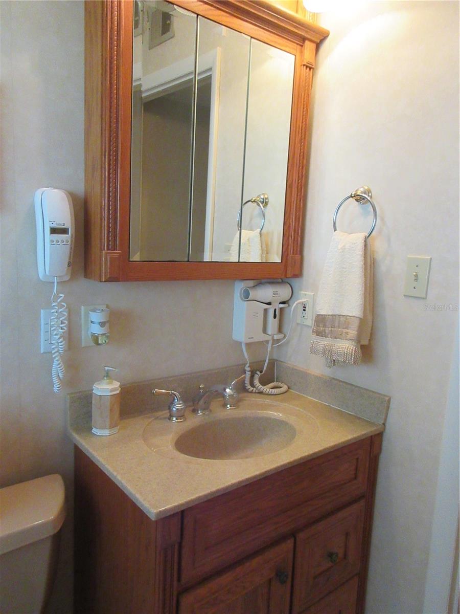 902 N CRYSTAL TER, PLANT CITY, FL, 33563
