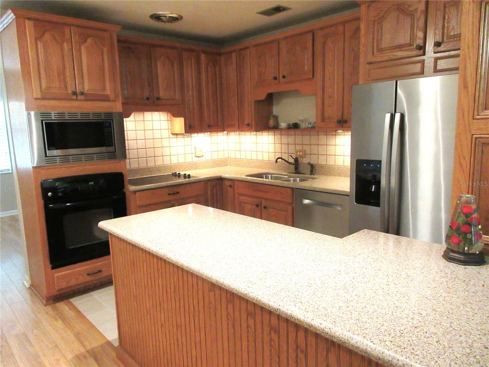 902 N CRYSTAL TER, PLANT CITY, FL, 33563
