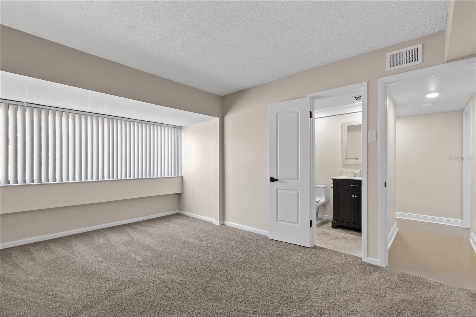 4222 FAIRWAY CIR #4222, TAMPA, FL, 33618
