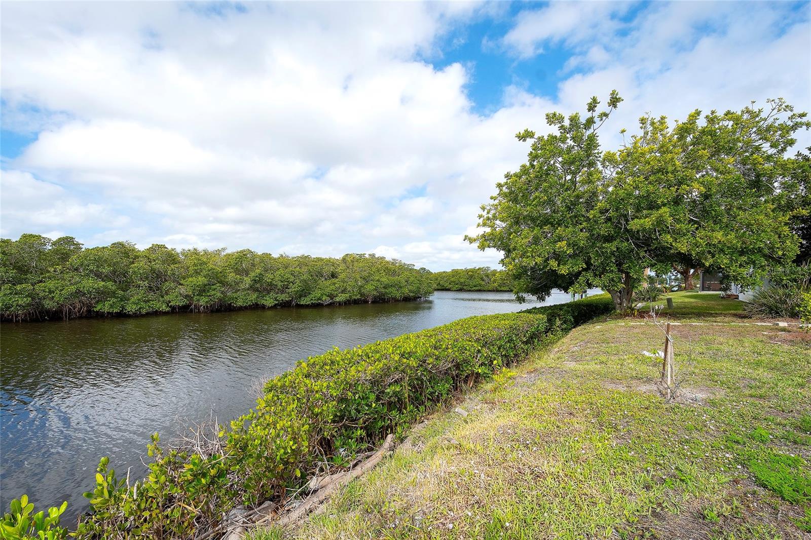 3810 JOYCE DR, BRADENTON, FL, 34208