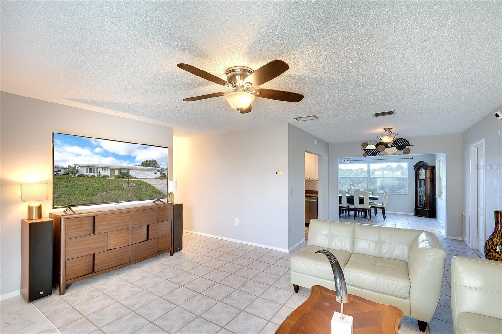 3810 JOYCE DR, BRADENTON, FL, 34208