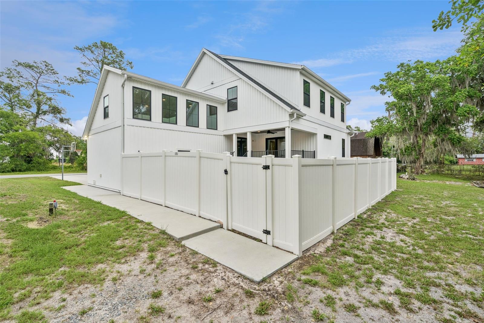 4777 CR 306A, LAKE PANASOFFKEE, FL, 33538