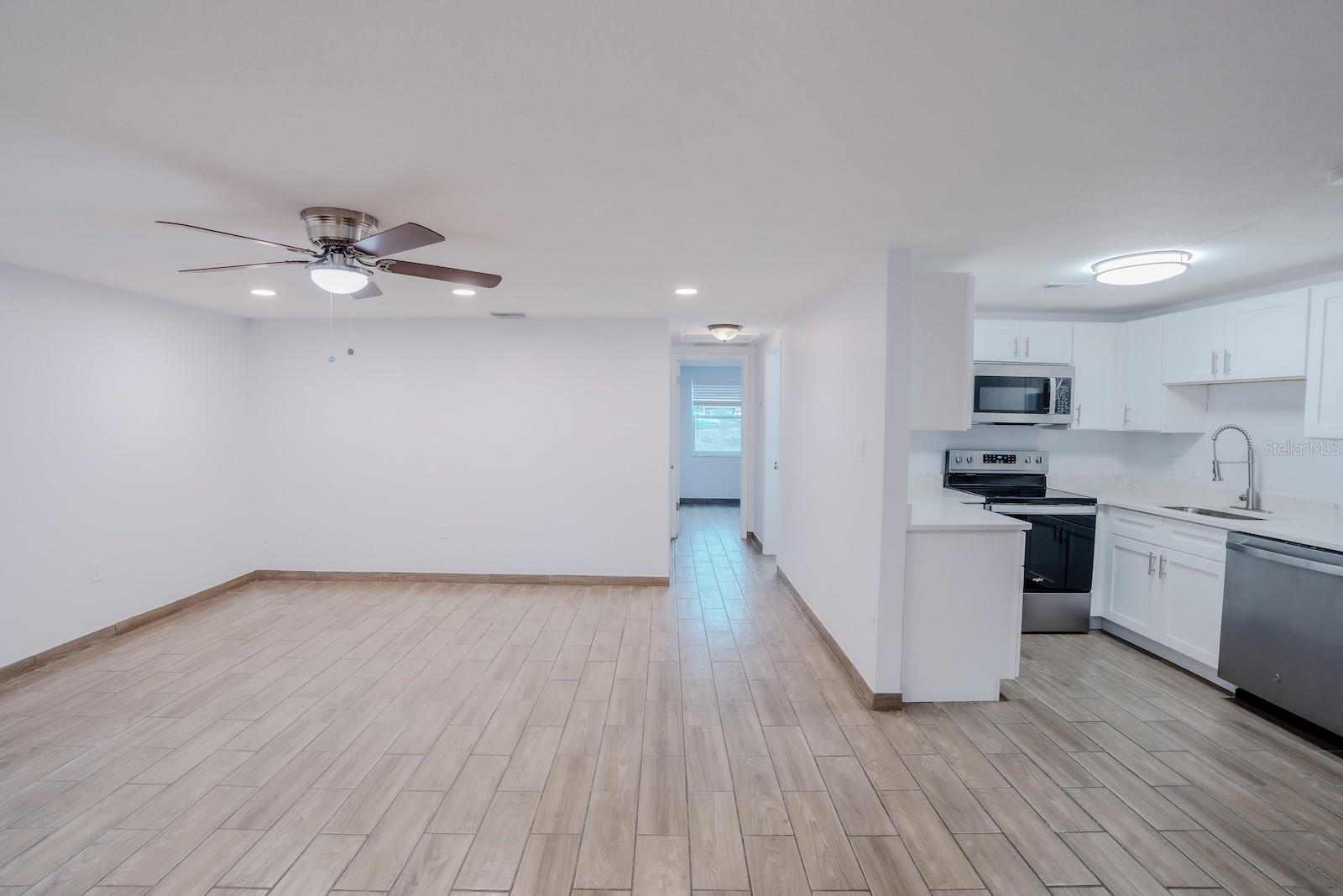 503 MOORE AVE, SEFFNER, FL, 33584