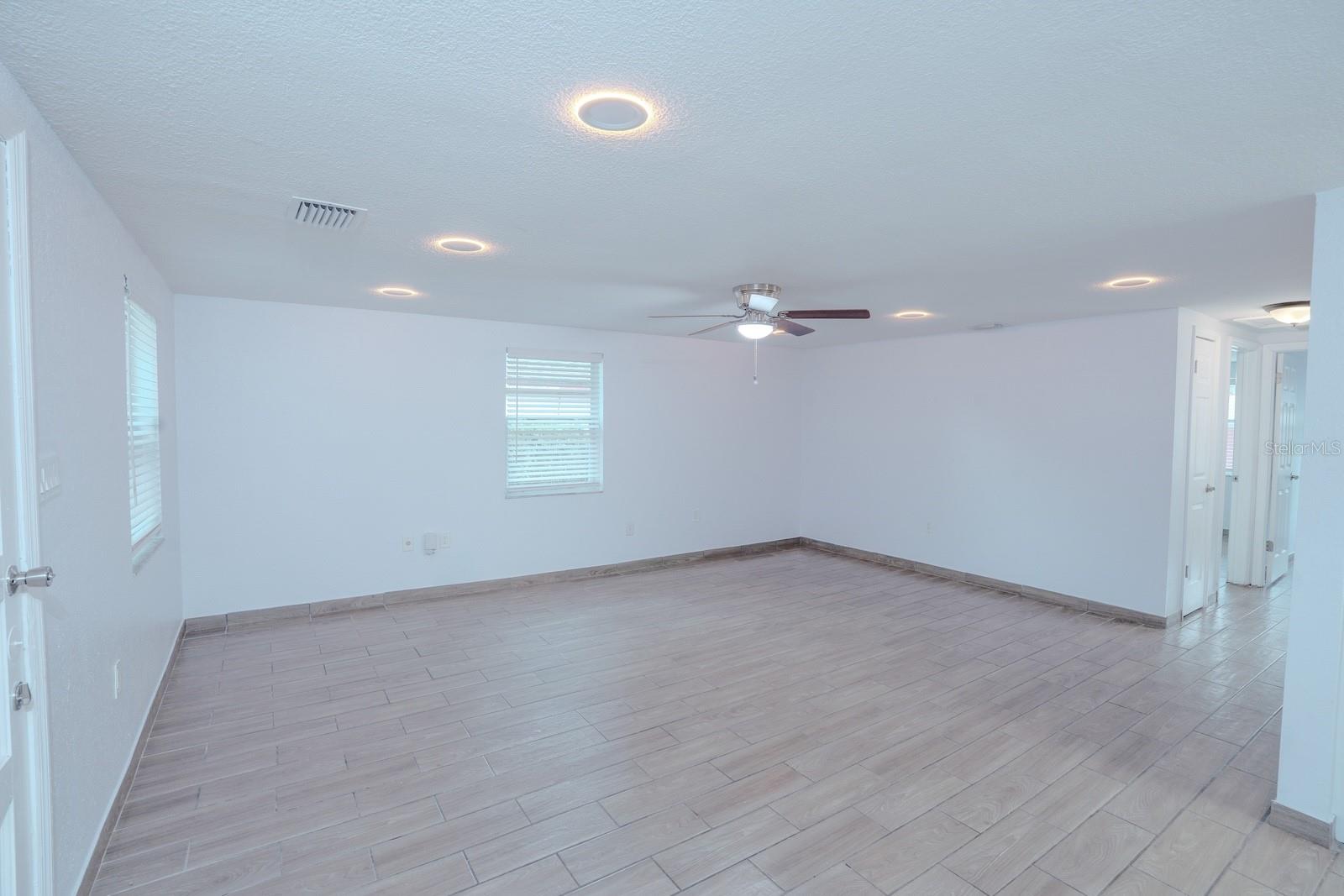 503 MOORE AVE, SEFFNER, FL, 33584