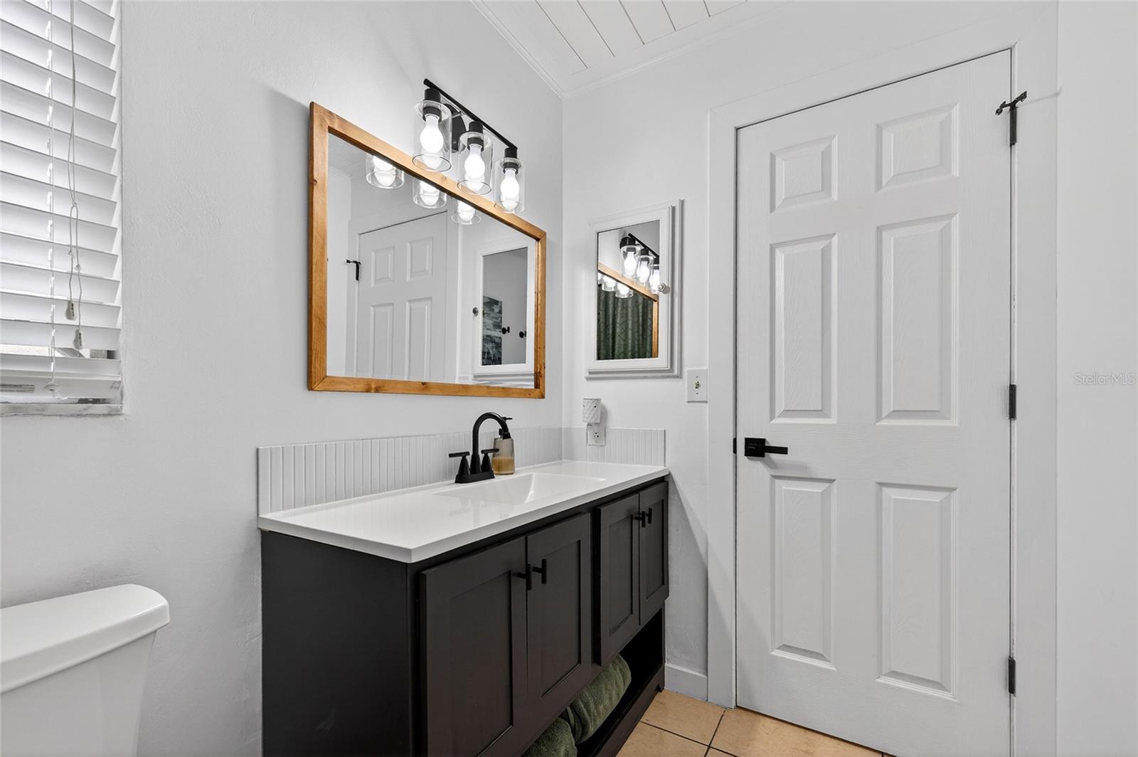 532 CENTER RD, VENICE, FL, 34285