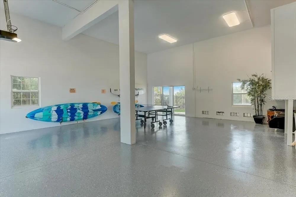 2424 BAY DR, BRADENTON, FL, 34207