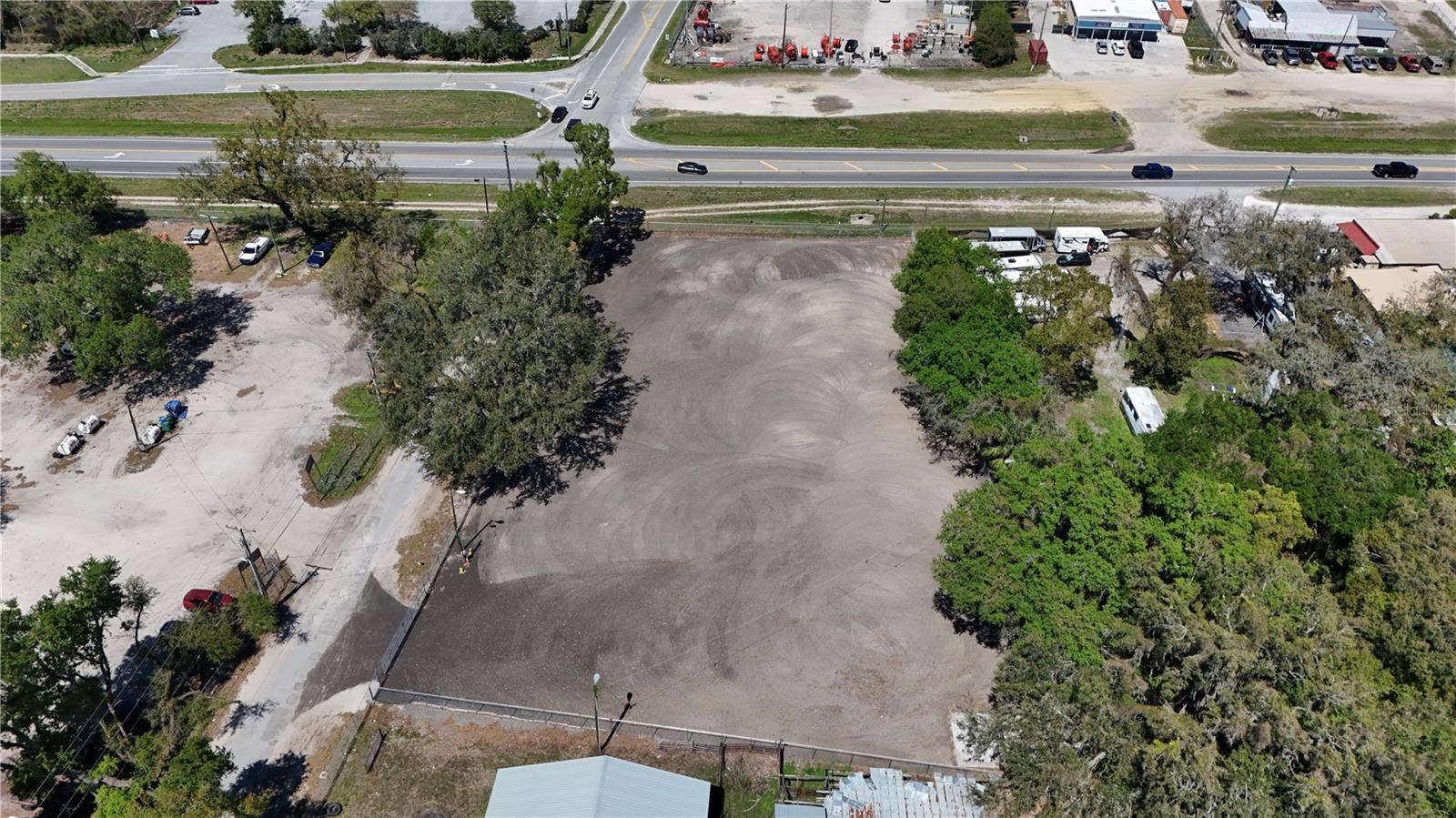 11703 N US 301 HWY, THONOTOSASSA, FL, 33592